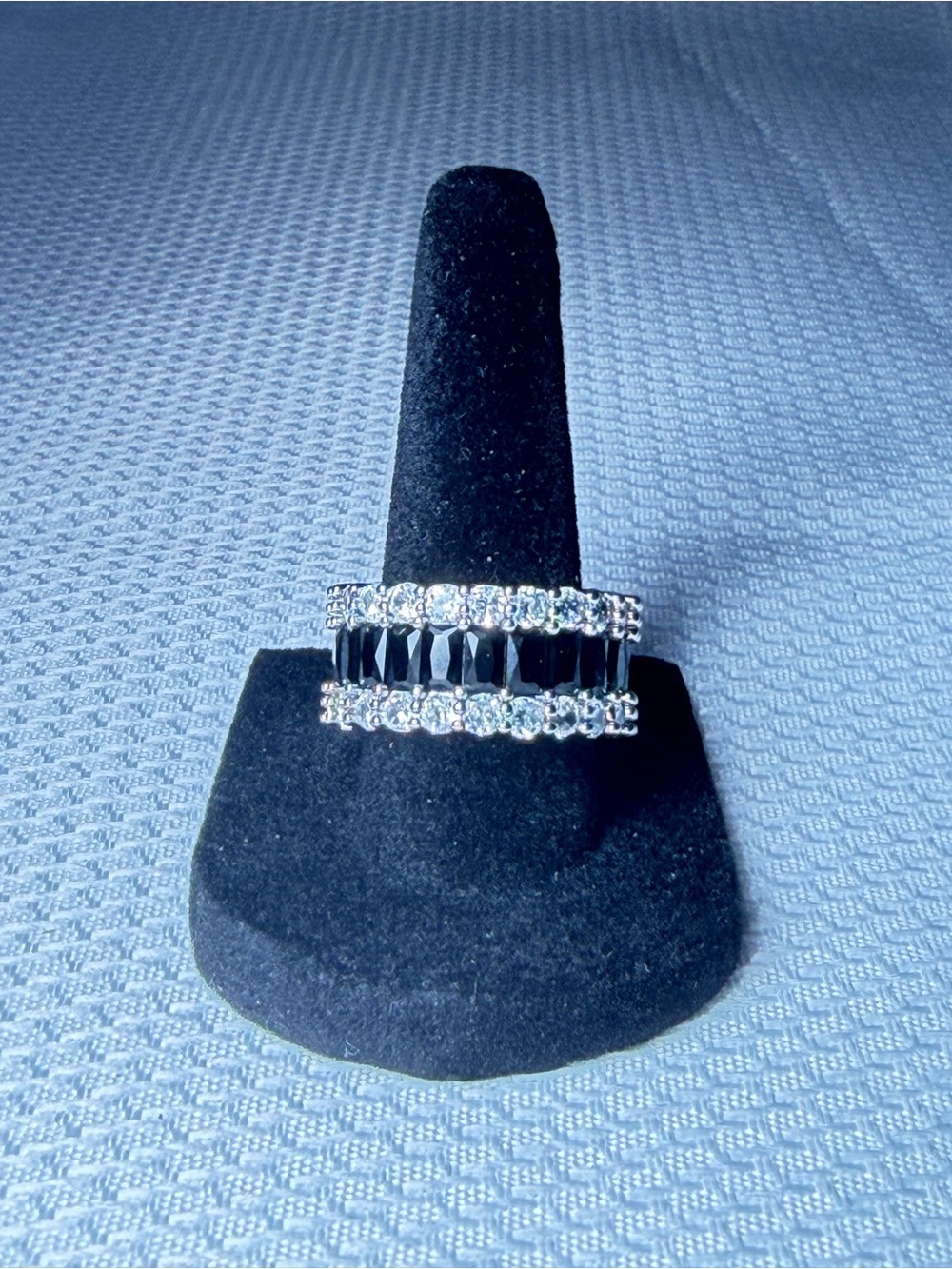 Elegant Black Crystal & Clear Rhinestone Ring